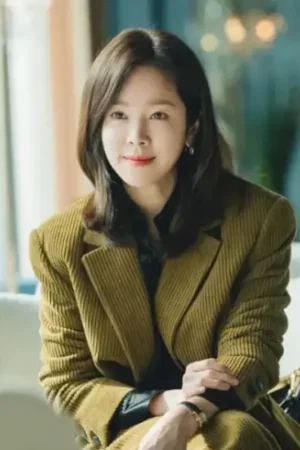 Kang Ji-Yoon’s Love Scout S01 Suit