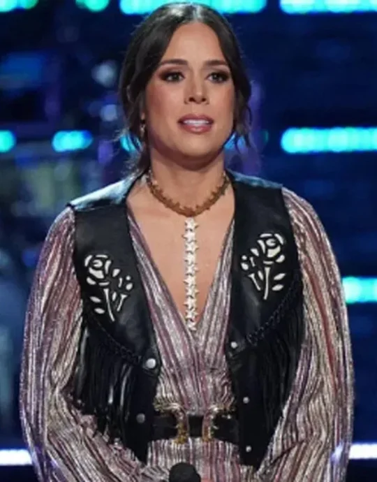 The Voice S27 Paige Mackenzie White Rose Leather Vest