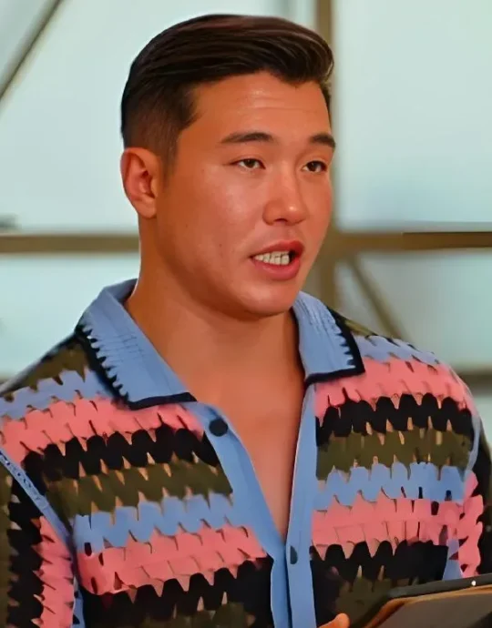 Love Hotel S01 Joel Kim Booster Colorblock Crochet Shirt